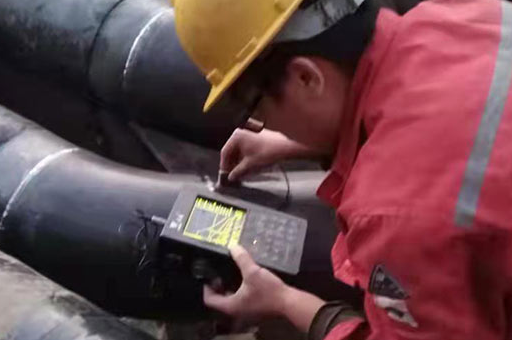 <a href=http://m.wxzddq.com/e/tags/htag.php?tag=jinan target=_blank class=infotextkey>濟(jì)南</a>不銹鋼壓縮空氣管道安裝現(xiàn)場(chǎng)